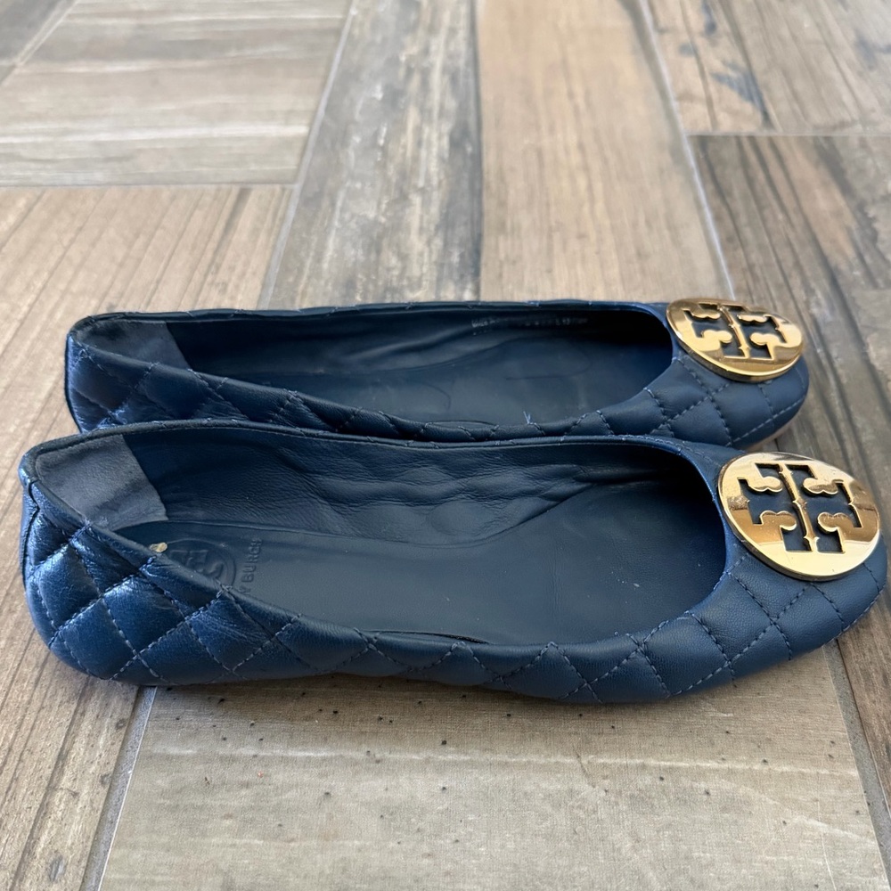Tory Burch Blue Quilted Leather Quinn Ballet Flats size 7.5 - Picture 4 of 7